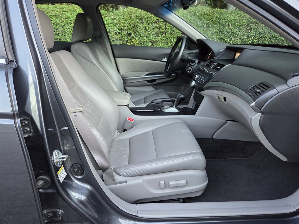 2009 Honda Accord EX-L - Photo 28