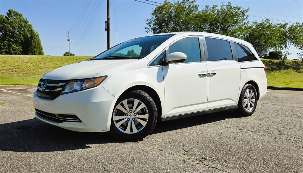 2016 Honda Odyssey EX-L with DVD Rear Entertainment System's photo