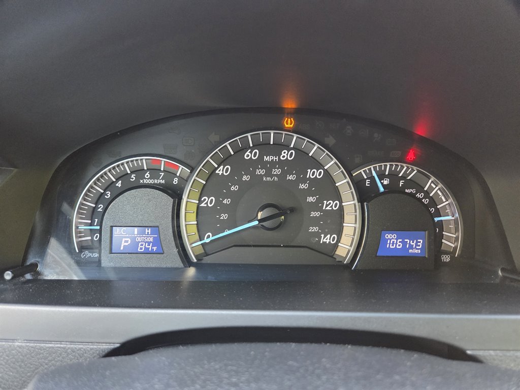 2012 Toyota Camry SE - Photo 21