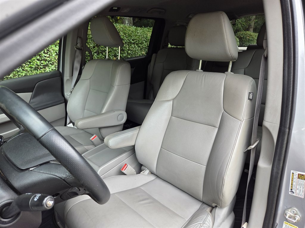 2016 Honda Odyssey EX-L - Photo 25