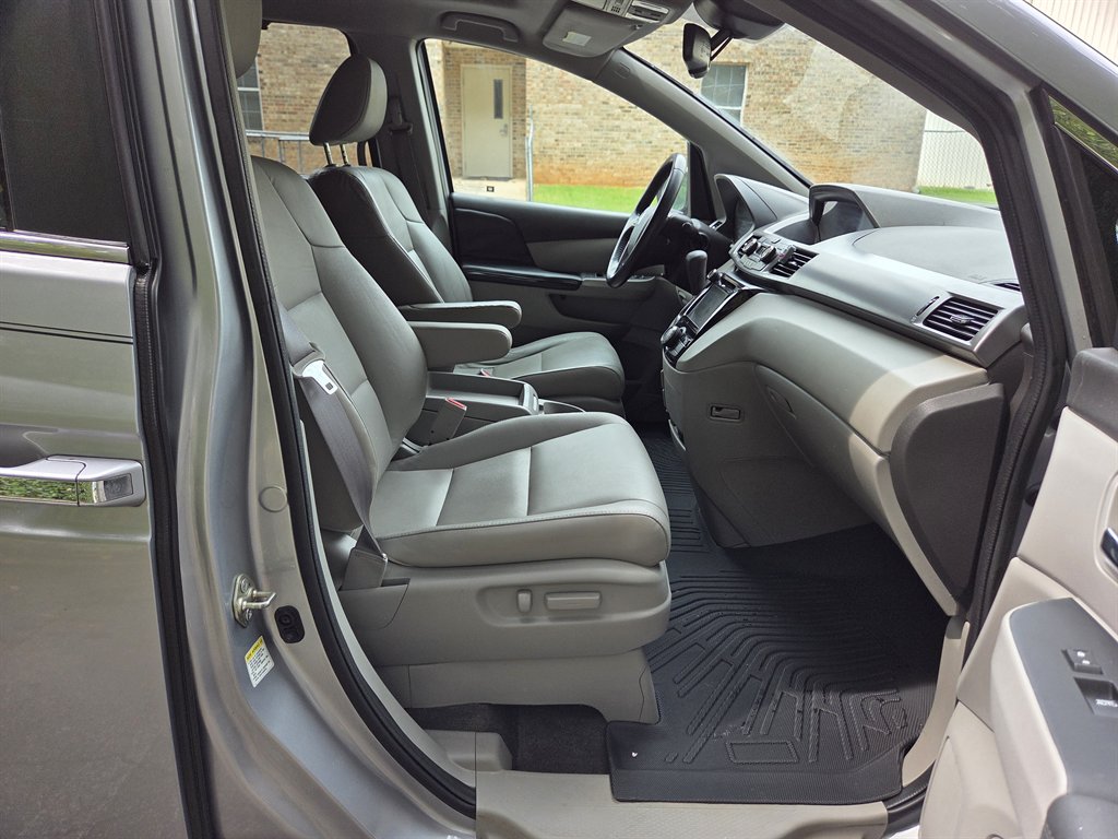 2016 Honda Odyssey EX-L - Photo 27