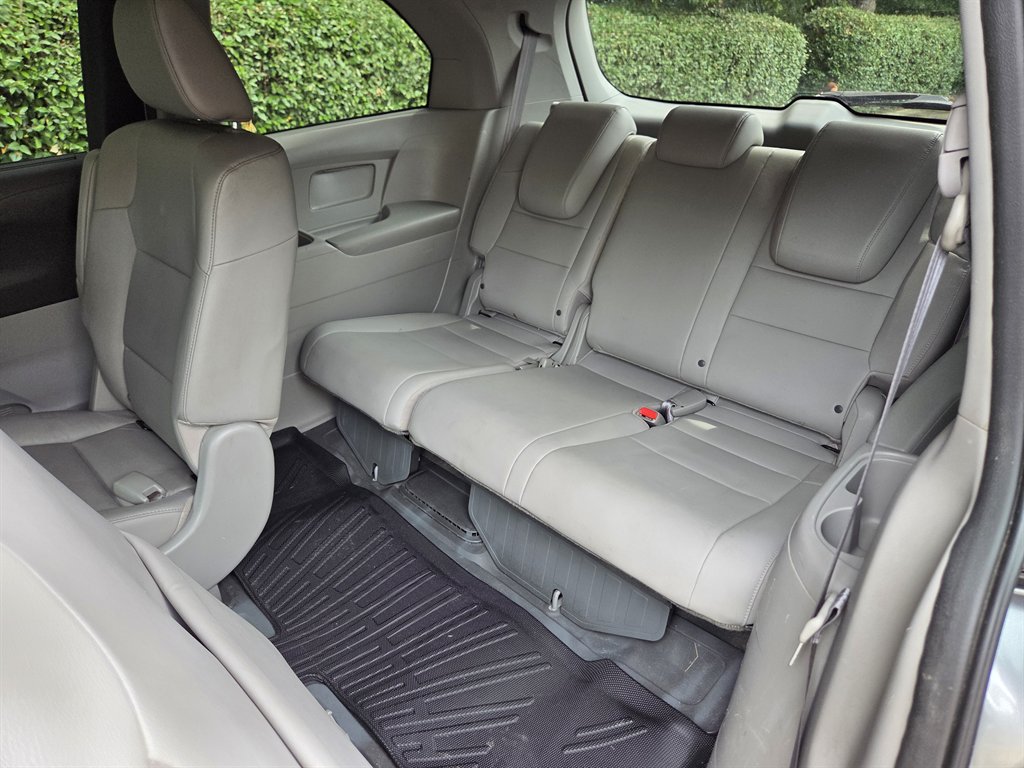 2016 Honda Odyssey EX-L - Photo 31