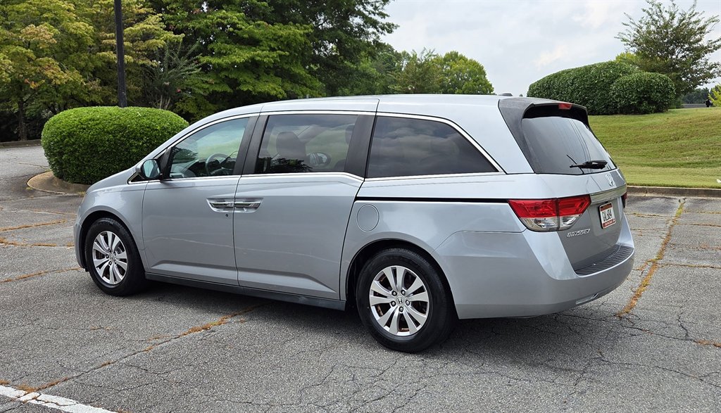 2016 Honda Odyssey EX-L - Photo 14