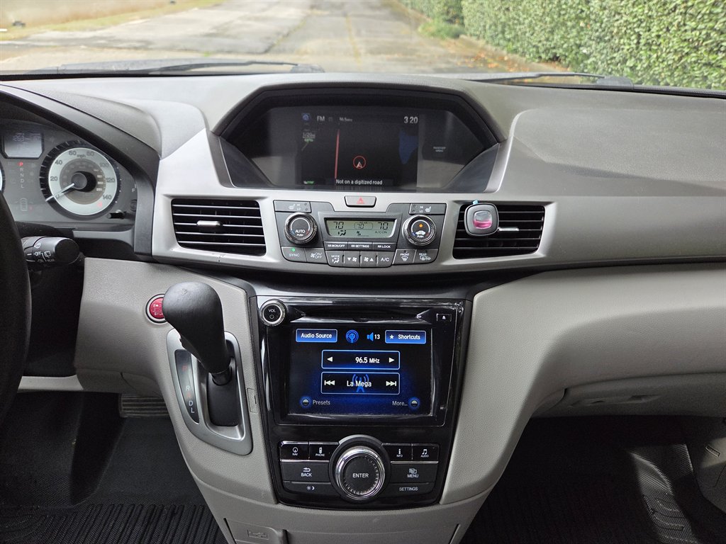 2016 Honda Odyssey EX-L - Photo 22