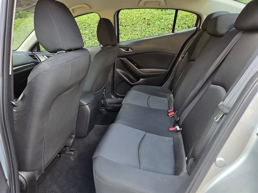 2018 Mazda Mazda3 Sport - Photo 25
