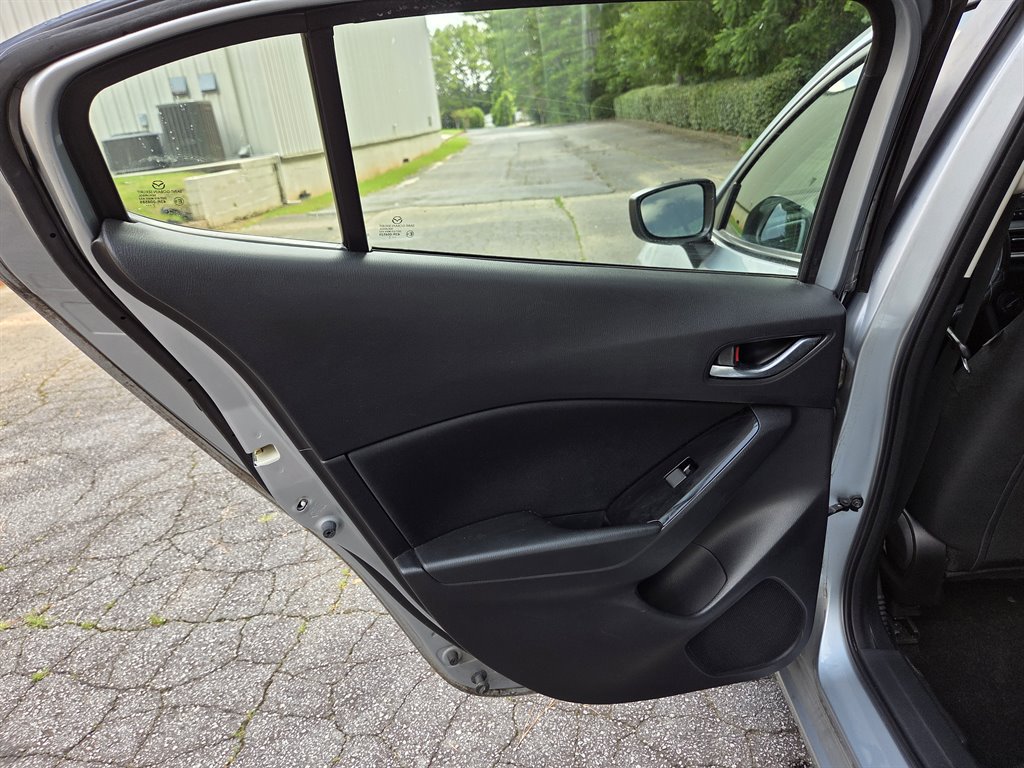 2018 Mazda Mazda3 Sport - Photo 35
