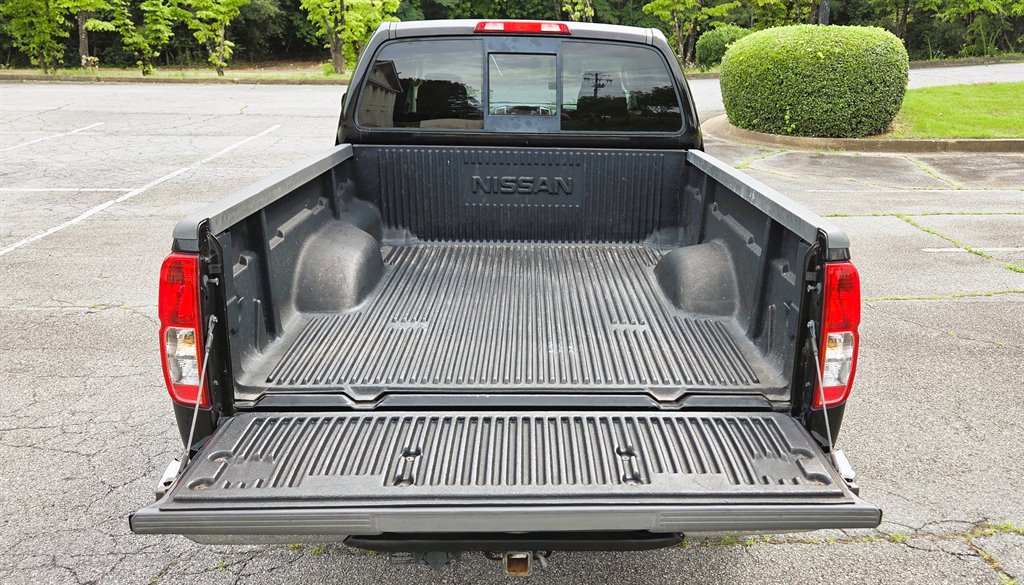 2010 Nissan Frontier SE - Photo 35