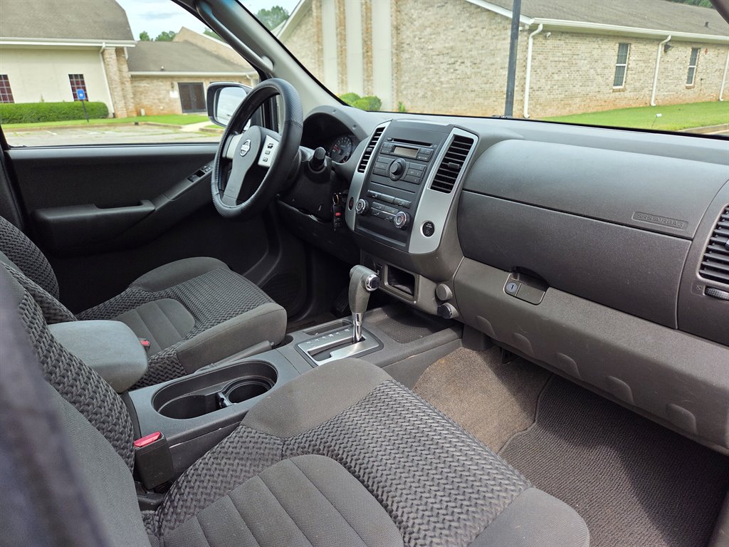 2010 Nissan Frontier SE - Photo 27