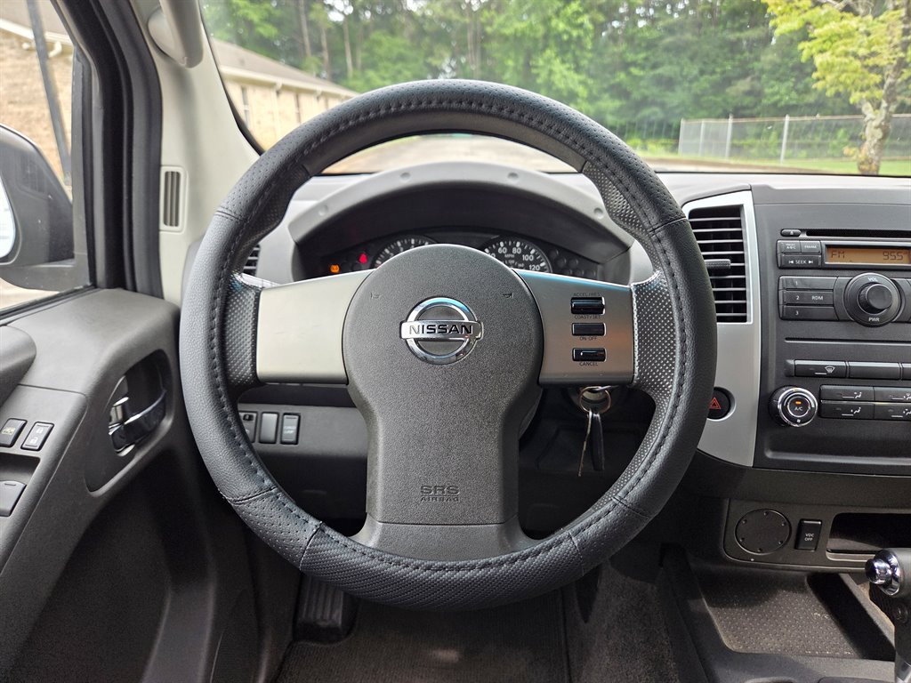 2010 Nissan Frontier SE - Photo 21