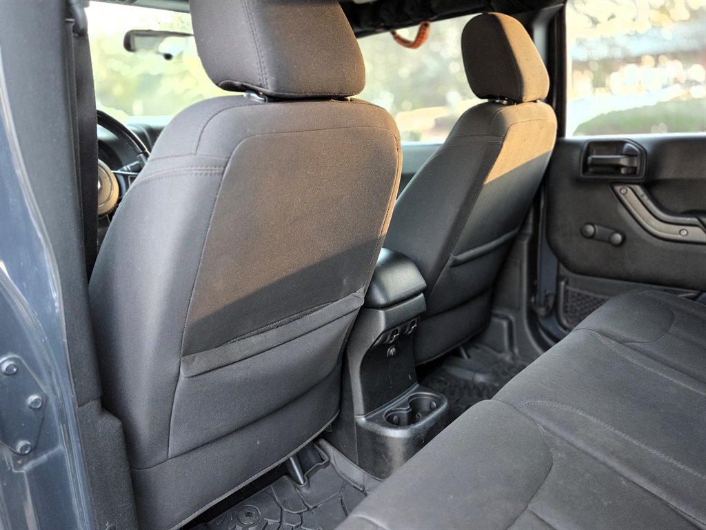 2017 Jeep Wrangler Unlimited Sport - Photo 30