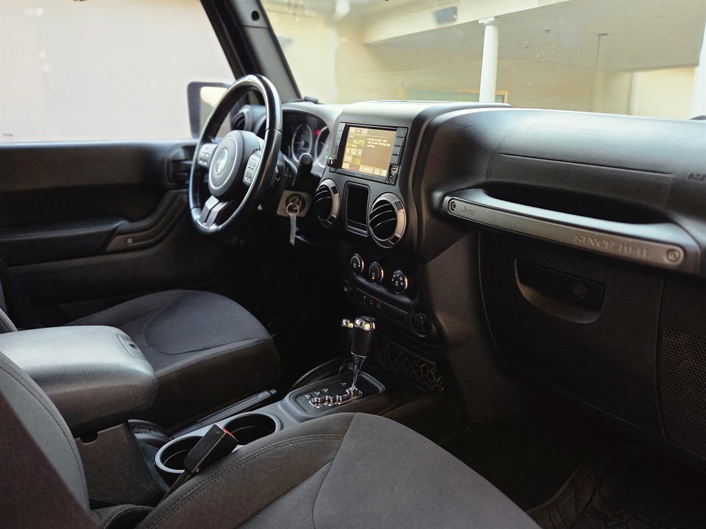 2017 Jeep Wrangler Unlimited Sport - Photo 26