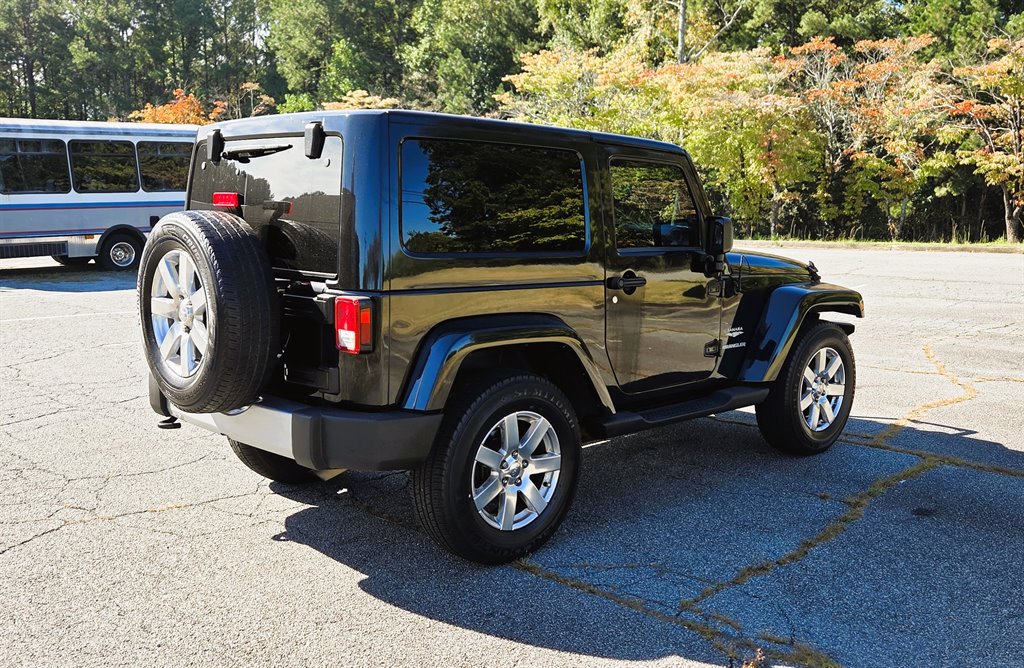 2013 Jeep Wrangler Sahara - Photo 16