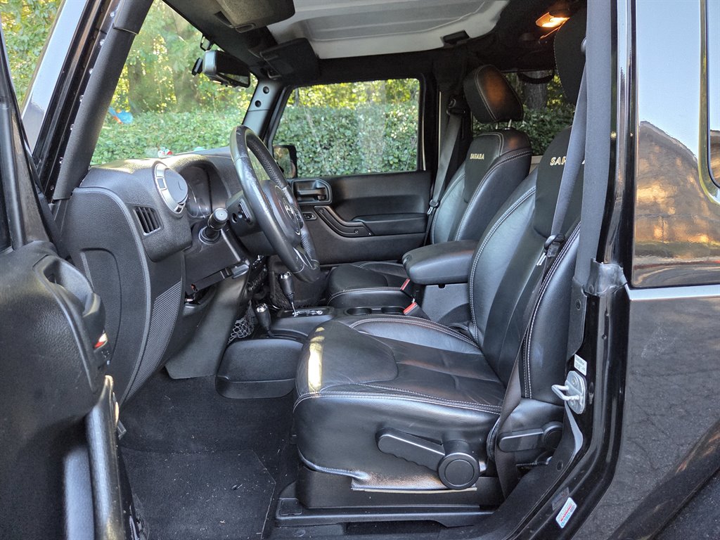 2013 Jeep Wrangler Sahara - Photo 23