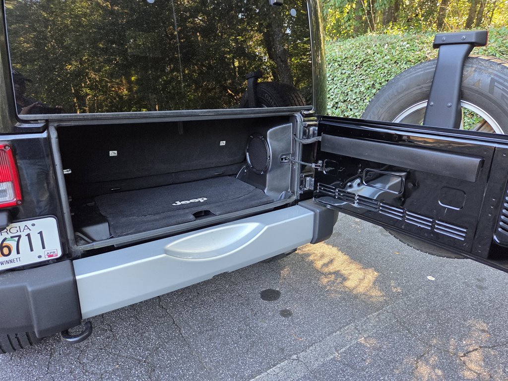 2013 Jeep Wrangler Sahara - Photo 34