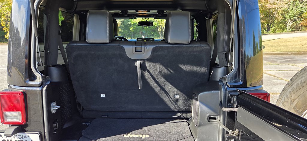 2013 Jeep Wrangler Sahara - Photo 35