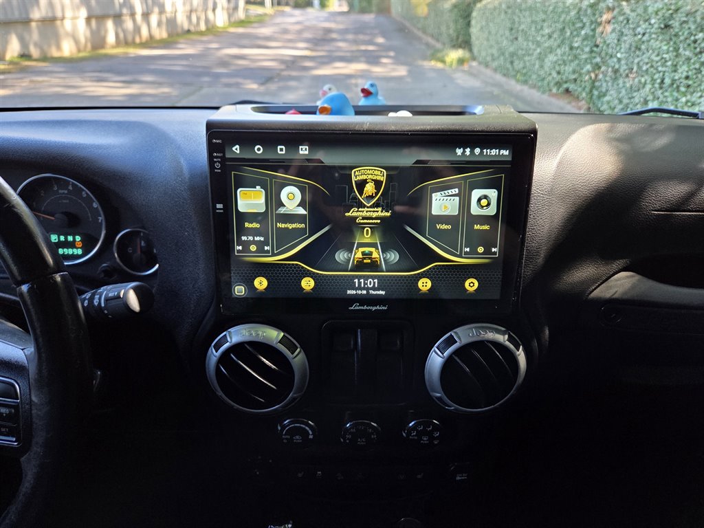 2013 Jeep Wrangler Sahara - Photo 22
