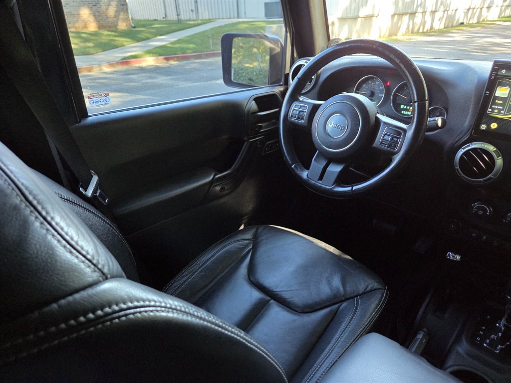 2013 Jeep Wrangler Sahara - Photo 26