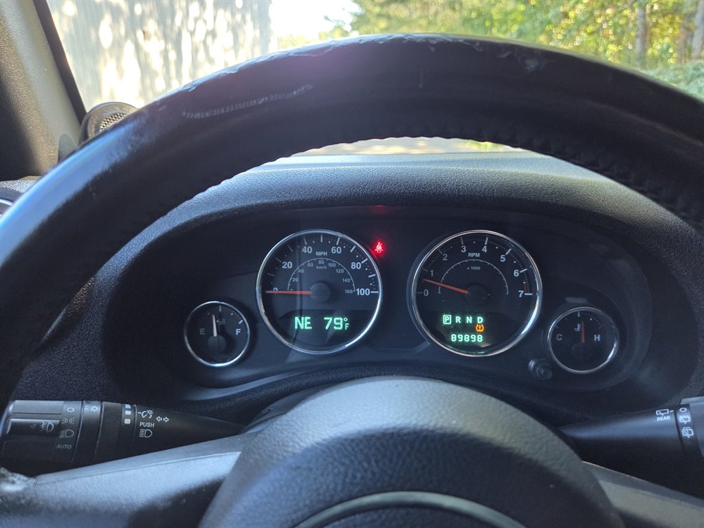 2013 Jeep Wrangler Sahara - Photo 21